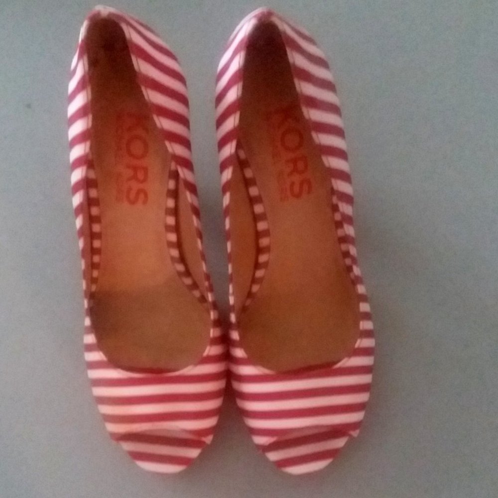 Michaell Kors NEW Candy Cane Stripe heels with kork soles and 3.5 Heels NEW 6.5